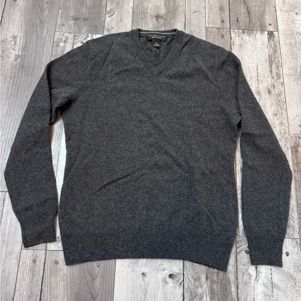 The Men’s Store Bloomingdale’s Gray Cashmere Pullover Sweater Medium V-Neck